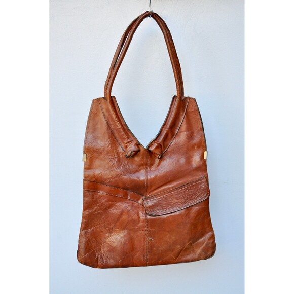 80s Brown Leather Shoulder Bag - by Louise Fontaine Bruxelles - Distressed - Picture 3 of 10